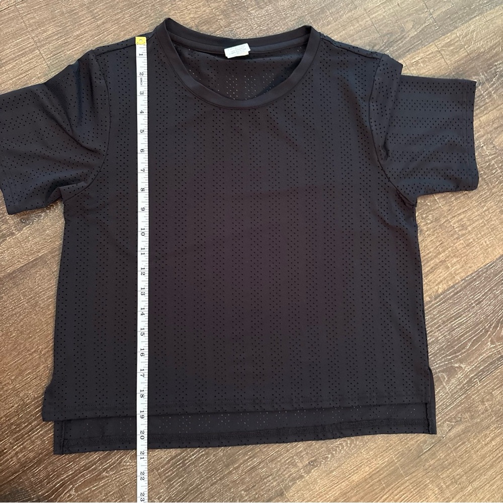 ZYIA Black Perforated Top - Picture 4 of 7